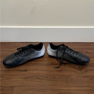 Vizari Stealth FG Black/White Soccer Shoe